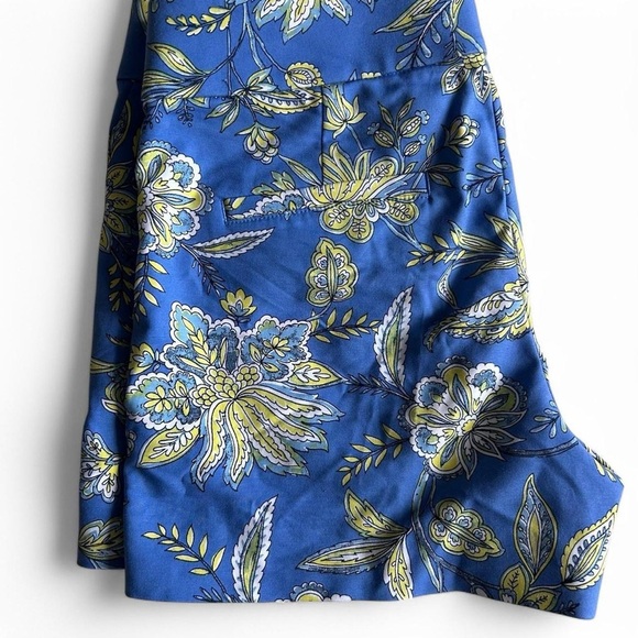 Loft- Trellis Garden Rivera Shorts with 4 Inch Inseam size 4 - Picture 5 of 6